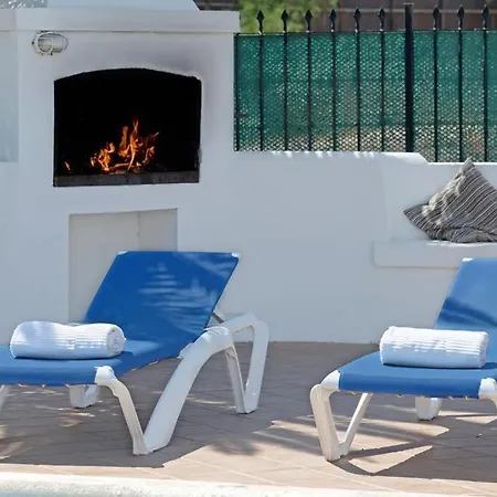 Playa Blanca Sleeps 8 Pool Wifi