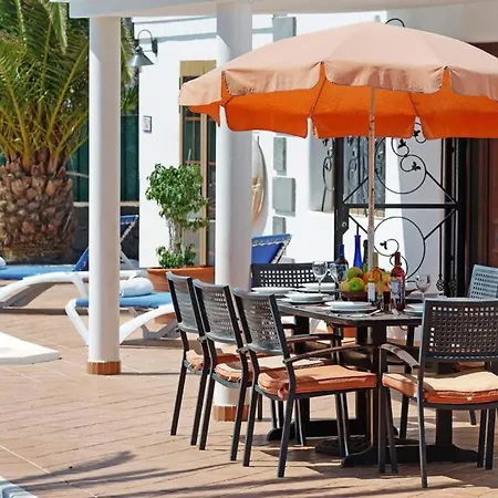 Playa Blanca Sleeps 8 Pool Wifi Βίλα